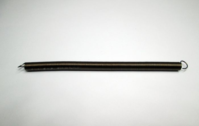 Пружина розтягування р0,6х5,9х118,2.106,4-177.0,6