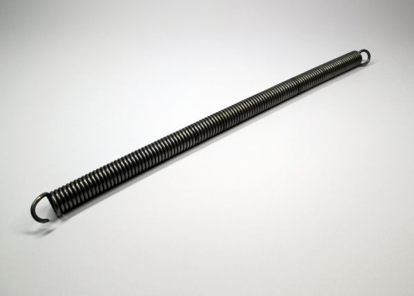 Пружина розтягування р2,5х14,7х315.292,1-116.25